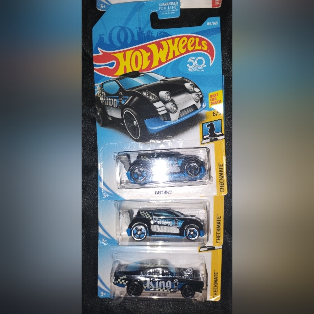 Hot Wheels Choose 1+ & Bundle - Picture 4 of 9